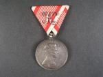 Medaile za statečnost 1. třídy, Ag, původní vojenská stuha, vydání 1917 - 1918, na stuze K, pro důstojníky