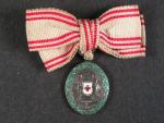 Miniatura Stříbrné čestné medaile za zásluhy o červený kříž s válečnou dekorací