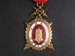 Diplomový odznak krále Karla IV , vydání 1945-48, důstojnický stupeň, I. třída s mečíkovým závěsem + miniatura