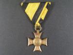 Vojenský služební kříž III.tř. za 6 let služby, vydání z let 1913 - 1918, původní stuha