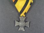 Vojenský služební kříž III.tř. za 6 let služby, vydání z let 1913 - 1918, zinek, původní stuha