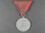 Medaile Za zranění z r. 1917 na stuze za pět zranění