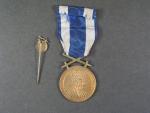 Československá vojenská medaile Za zásluhy, bronzová + miniatura
