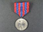 Stříbrná medaile ČS svazu protifašistických bojovníků + dekret
