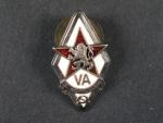 Odznak Vojenské akademie K. Gottwalda č.822