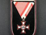 Vojenský záslužný kříž III. třídy, mírová skupina, Ag, původní voj. stuha, etue 