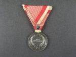 Medaile za statečnost II. třídy, Ag, původní vojenská stuha, vydání 1914 - 1917 na hraně značka A