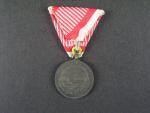 Bronzová medaile za statečnost, náhradní kov, nová vojenská stuha, vydání 1914 - 1917