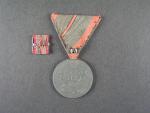 Medaile Za zranění z r. 1917 na stuze za jedno zranění