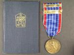 Medaile Za pracovní obětavost ČSSR + průkaz