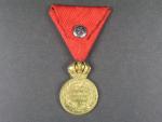 Vojenská záslužná medaile Signum Laudis F.J.I. původní civilní stuha