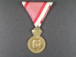 Vojenská záslužná medaile Signum Laudis F.J.I. původní vojenská stuha