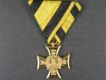 Vojenský služební kříž II.tř. za 35/40 let služby, vydání z let 1890 - 1918, revers opatřen perletí, původní stuha