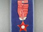Řád Rudé hvězdy ČSSR č.2243, punc Ag 900, značka výrobce ZUKOV, originální etue
