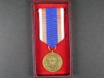 Medaile Ve službách národa, za 30 let, etue
