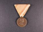 Bronzová medaile za statečnost, původní vojenská stuha, vydání 1914-1917