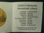 100 Euro 2007 J - Unesco - Lübeck,  Au 0,999, 15,55 g (1/2 UNZ), náklad 320.000 ks, průměr 28 mm, certifikát, etue